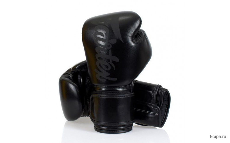 Боксерские перчатки Fairtex BGV14 Solid Black 10 oz